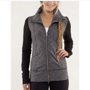 Lululemon Daily Yoga Jacket Coco Pique Black/Black Size 2